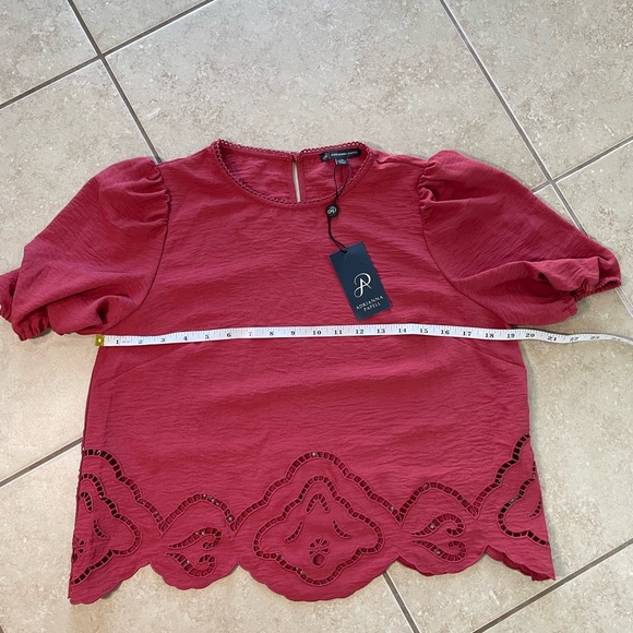 New Adrianna Papell Eyelet Scallop Hem Puff Sleeve Blouse in XS Rose - Picture 5 of 13